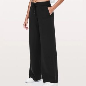 On the fly wide leg *woven - never worn! Impulse buy on sale and they don’t fit